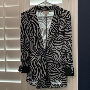 Animal Print Blazer-type Jacket with Adjustable Sleeves